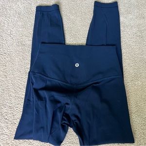Lululemon navy blue size 4; 25” align leggings